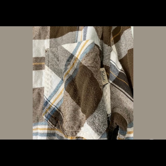 WoolRich Flannel Button Down Long Sleeve - Picture 4 of 7